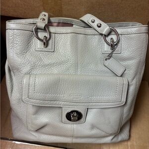 Coach Penelope F19264 tote shoulder bag in light grey pebbled leather EUC